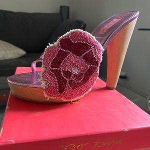 Betsey Johnson Pink Jedrek